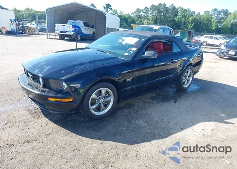 2005 Ford Mustang Gt z USA, uszkodzony, nr VIN 1ZVFT85H355174523